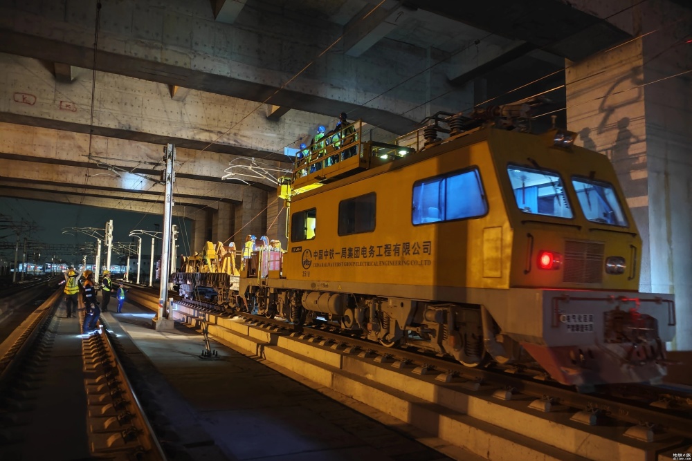 广惠北延、广州东环南段等既有站新线接入天窗施工完成