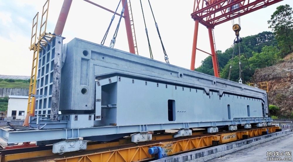 15号线 宝安公园站、洪浪北站、海城站建设近况
