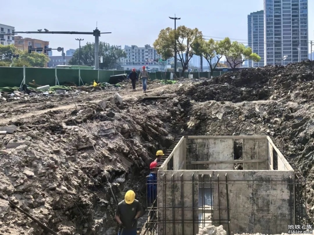 S3线梧田站中低压电力管线迁改工程进场开工