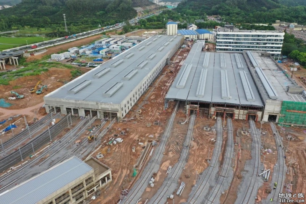 东莞地铁1号线黄江停车场轨道顺利贯通
