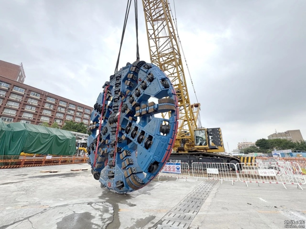 8号线北延段支线首个区间中江区间左线始发